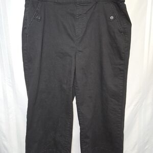 Terra& Sky Black Capris 1x 16-18 W